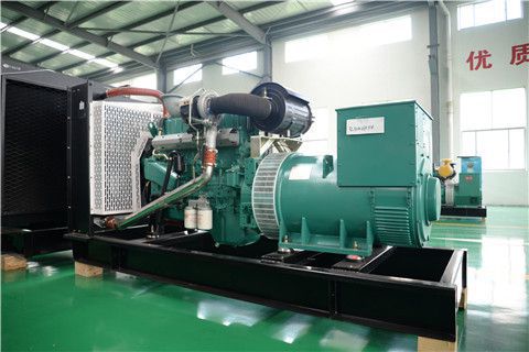 發(fā)電機(jī)組加機(jī)油該注意什么，華全動(dòng)力告訴您