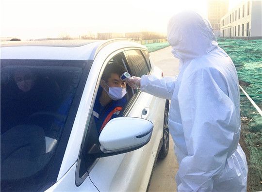 華全黨員同志堅(jiān)守崗位、靠前指揮,深入疫情防控第一線,及時(shí)掌握疫情